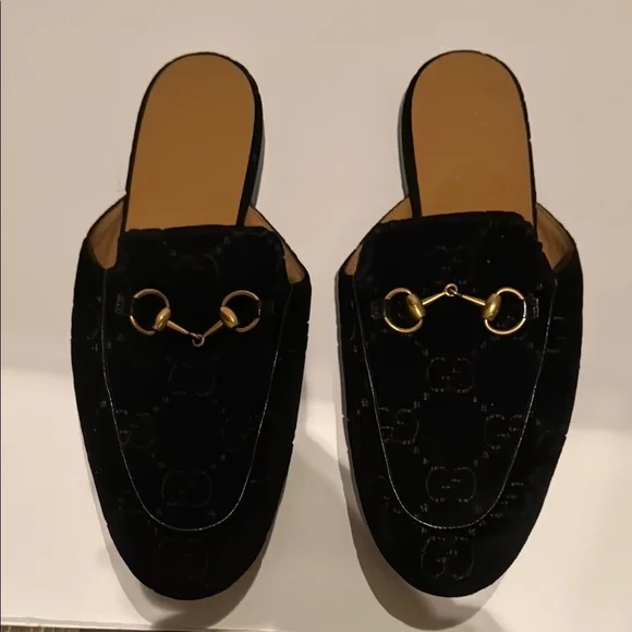 Gucci | Shoes | Gucci Black And Gold Mules Luxurious Design  display picture 3